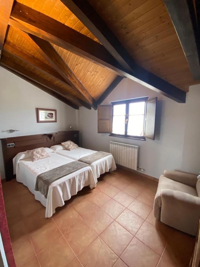 Hotel Rural Monasterio De Ara Mada Санта-Коломба-де-лас-Арримадас Экстерьер фото